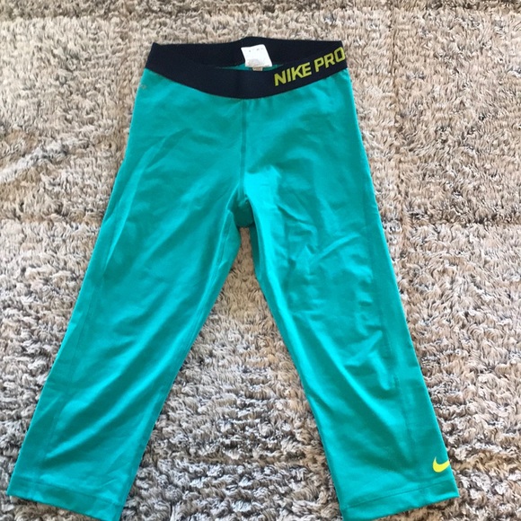 Nike Pants - Nike Pro leggings - EUC Nike Pants - Nike Pro leggings - EUC